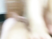 萝莉小萌妹使劲的草插完BB穴拿牙刷插菊花表情撕裂