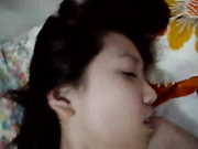 90后超清纯学妹与男友爱爱自拍照片及视频流出