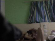 獨家推薦 和單位同事健哥酒吧喝了很多酒淩晨找了個兼職小姐姐回宿舍玩3P 貌似妹子不能過夜還要上班 國語對白～1080P高清