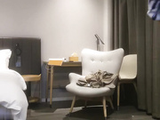 雀儿满天飞外围女神骚货控制不住非常想舔逼