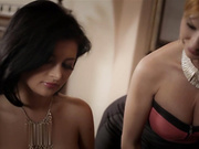 女性三重奏没有男人的时候互相满足